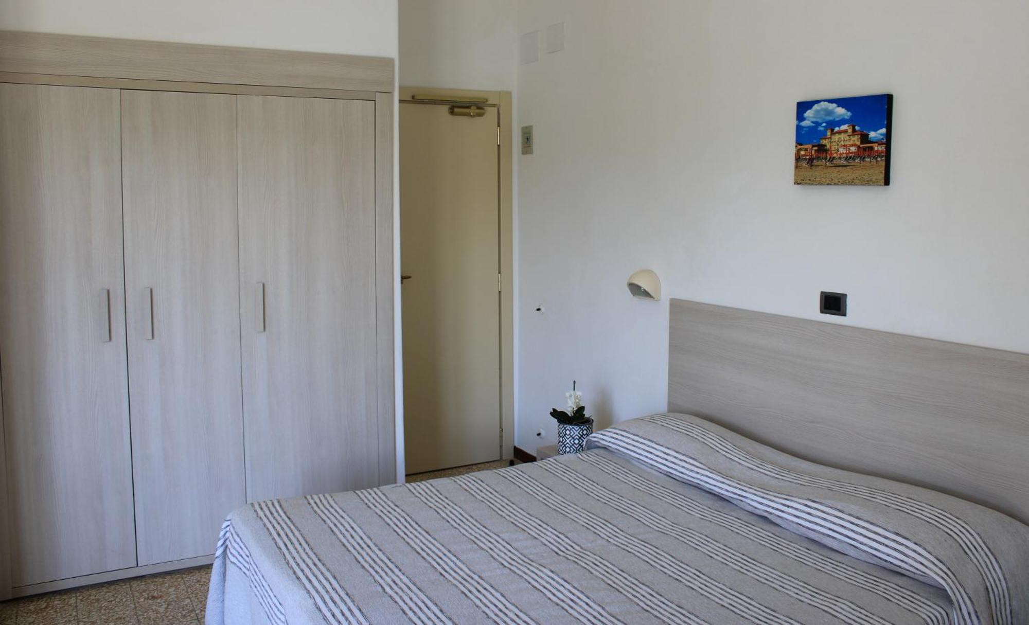 Hotel Puccinelli Λίντο ντι Καμαϊόρε Δωμάτιο φωτογραφία